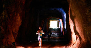 Královskou etapu Běhej lesy v podhradí ovládlo skvělé počasí a úžasná atmosféra behejlesy_karlstejn_title